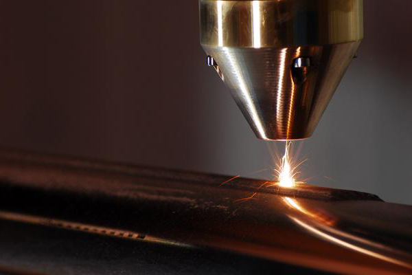  激光焊接机的优势及应用行业